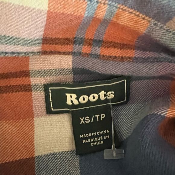 Roots plaid button down, size XS - Picture 4 of 5